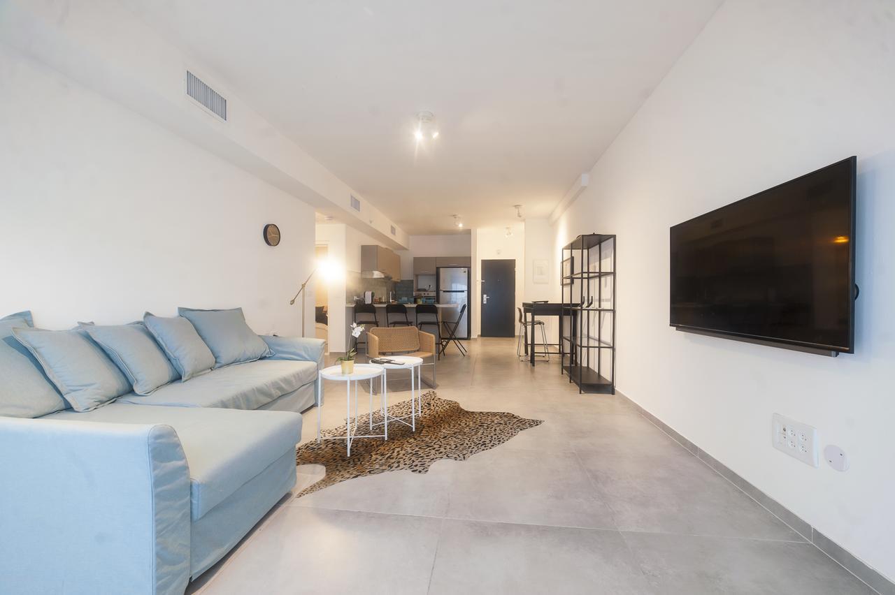 Luxury 2 Bedrooms Apartments Rothschild + Balcony Тель-Авив Экстерьер фото
